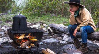 Obtenga ese impulso de cafeína incluso mientras está de campamento, con una cafetera
