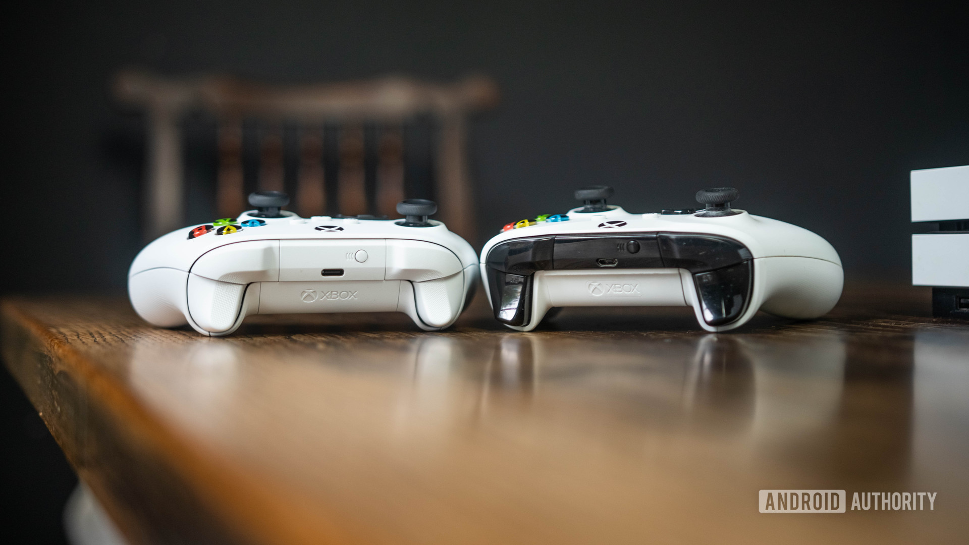 Vista superior de la comparación del controlador Xbox Series S y One S