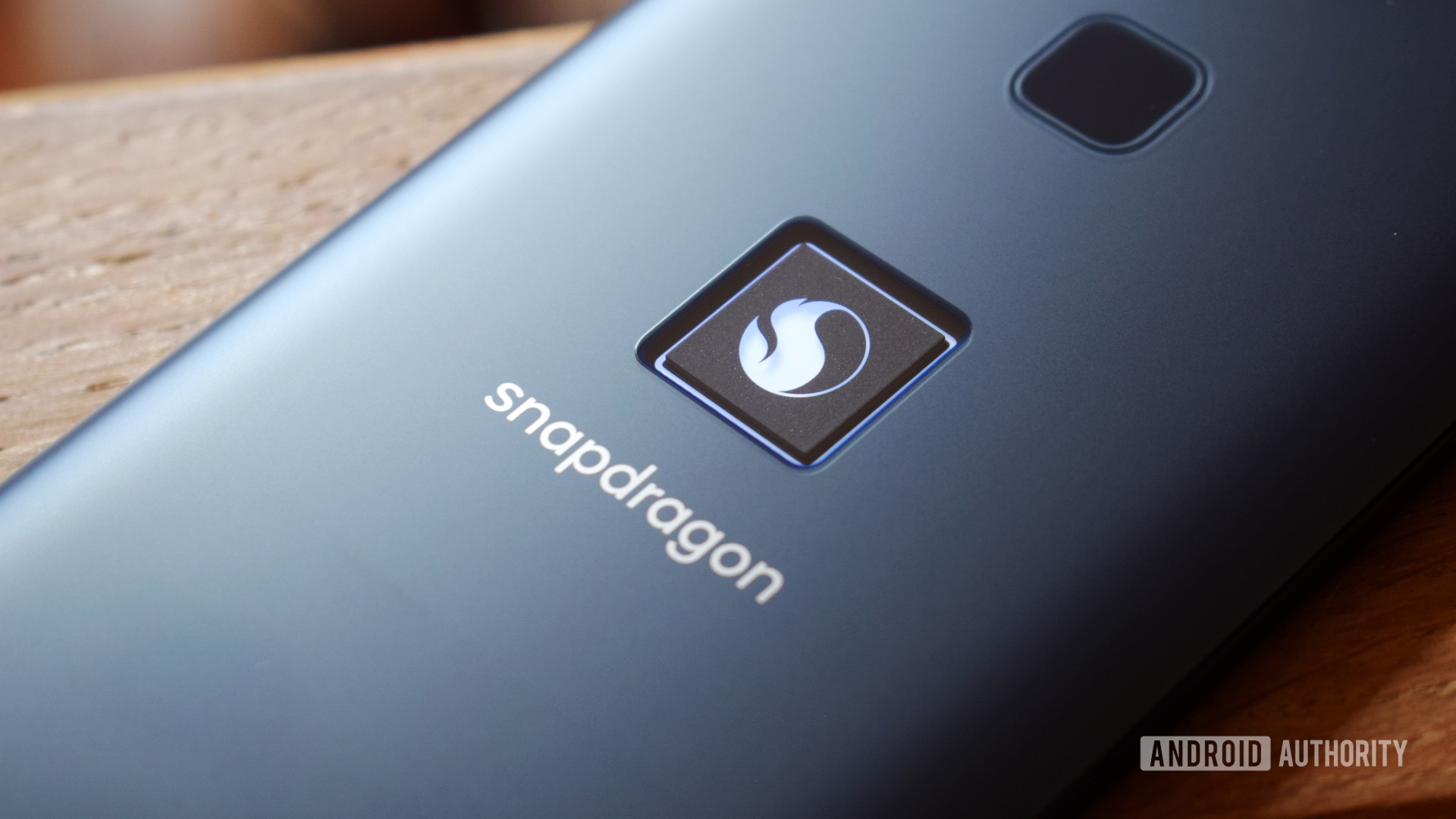 Logotipo iluminado de Smartphone para Snapdragon Insiders