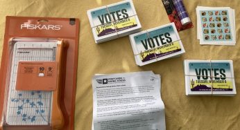 En lugar de Virtue Signaling, me inscribí para escribir 300 postales GOTV