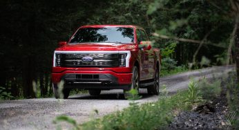 El F-150 Lightning eléctrico de Ford se está volviendo más caro, otra vez
